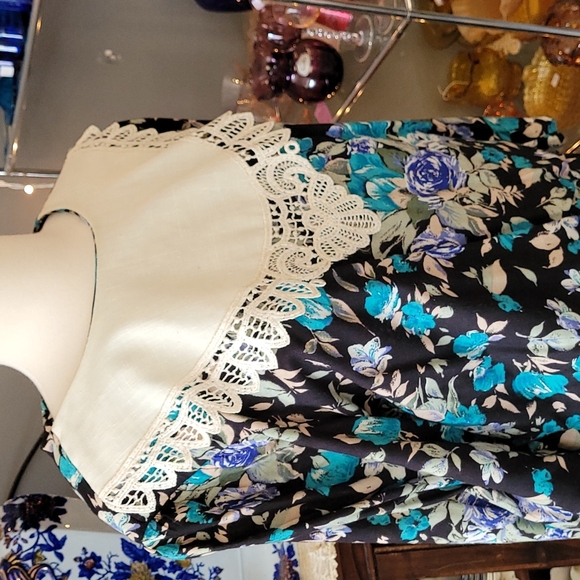 Vintage 1980s Floral Cottagecore Midi Dress - Picture 9 of 10